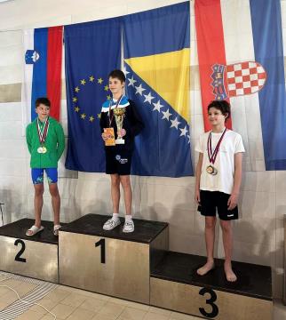 Na Mariničevem memorialu v Velenju odlični rezultati ravenskih plavalcev (8)
